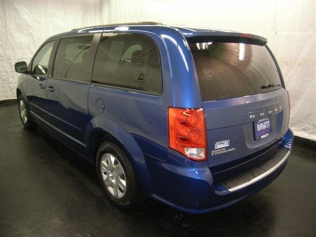 Dodge Grand Caravan 2011 photo 3