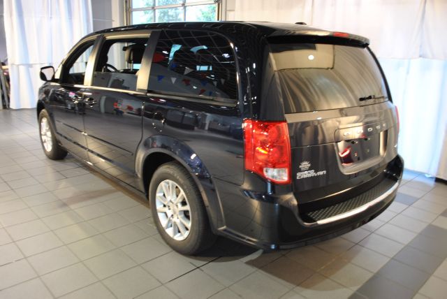 Dodge Grand Caravan 2011 photo 4