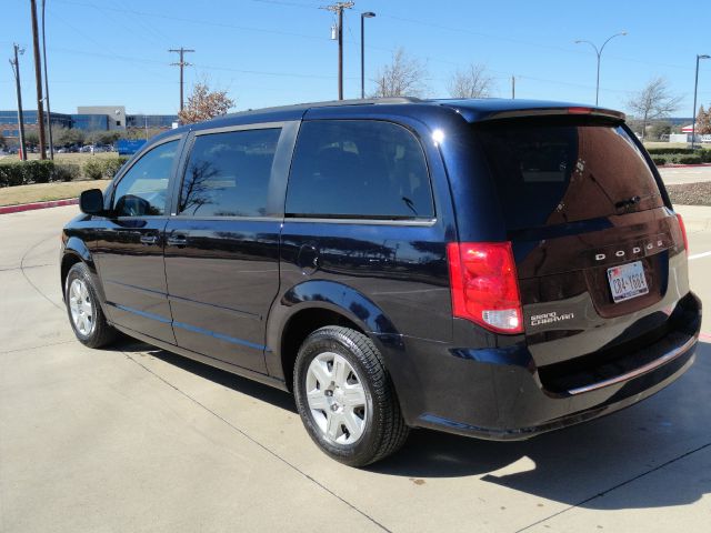 Dodge Grand Caravan 2011 photo 2