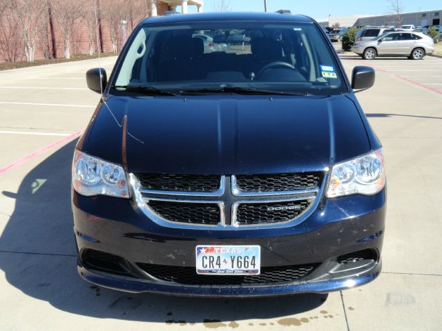 Dodge Grand Caravan 2011 photo 3