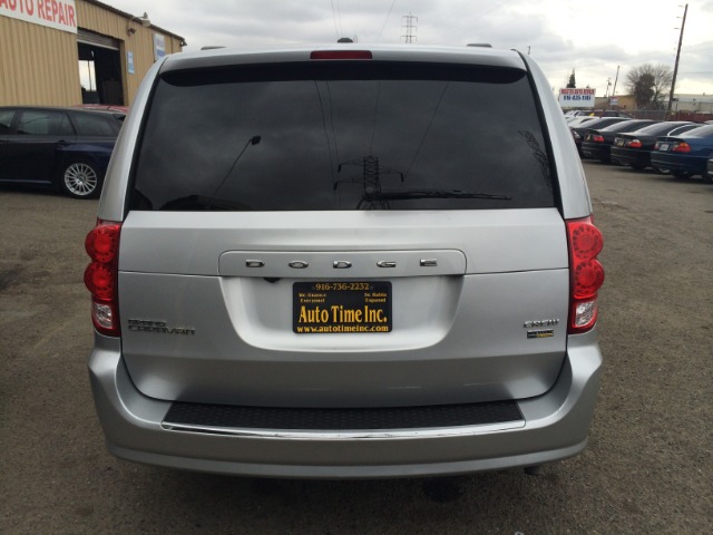 Dodge Grand Caravan 2011 photo 3