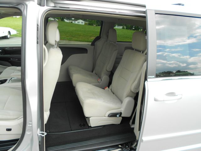 Dodge Grand Caravan 2011 photo 4