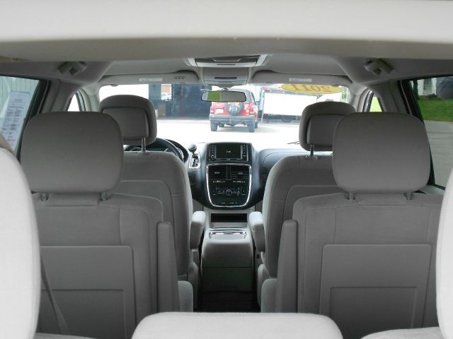 Dodge Grand Caravan 2011 photo 7