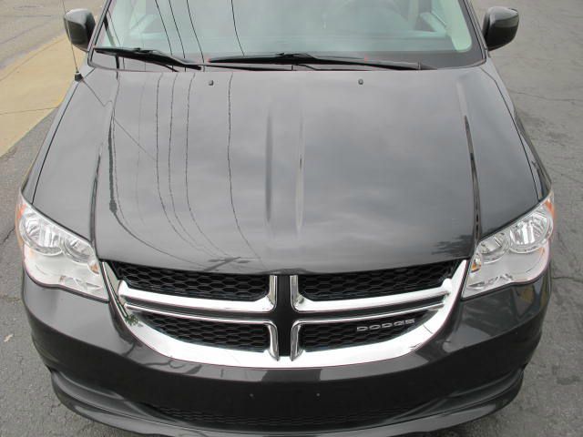 Dodge Grand Caravan 2011 photo 24