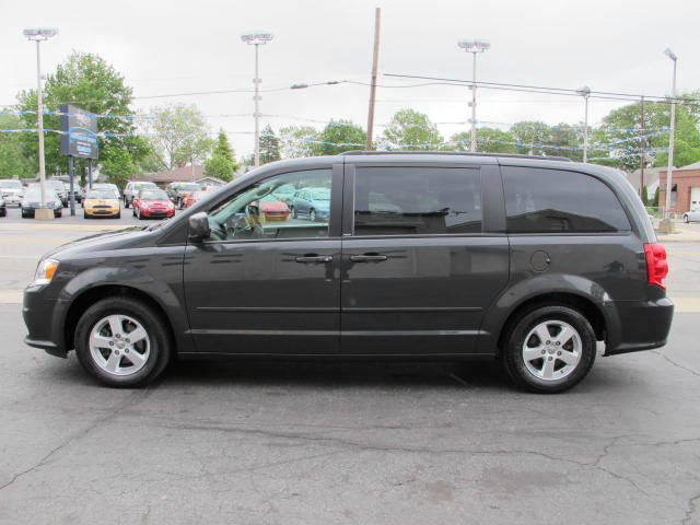 Dodge Grand Caravan 2011 photo 29