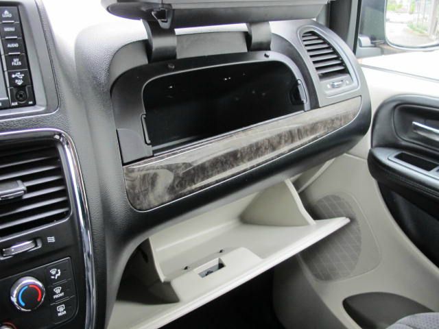 Dodge Grand Caravan 2011 photo 8