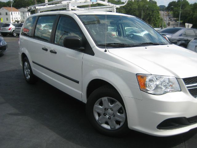 Dodge Grand Caravan 2011 photo 3