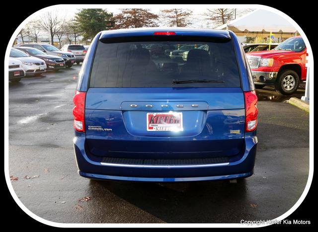 Dodge Grand Caravan 2011 photo 3