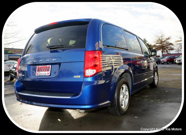 Dodge Grand Caravan 2011 photo 4