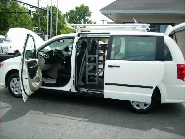 Dodge Grand Caravan 2011 photo 11