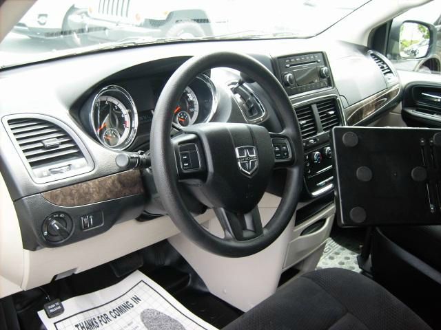 Dodge Grand Caravan 2011 photo 22