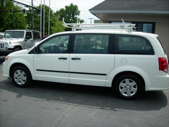 Dodge Grand Caravan 2011 photo 24