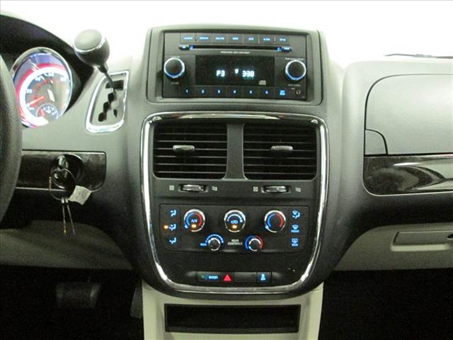 Dodge Grand Caravan 2012 photo 4