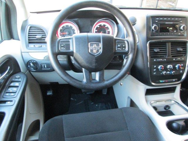 Dodge Grand Caravan 2012 photo 13