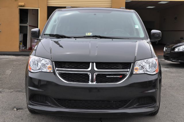 Dodge Grand Caravan 2012 photo 1