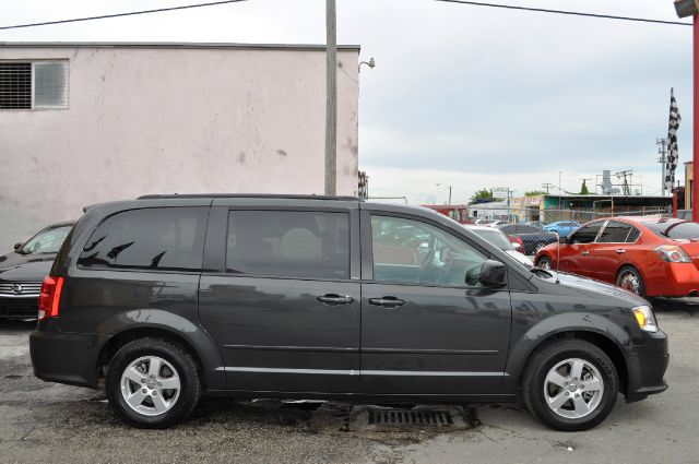 Dodge Grand Caravan 2012 photo 4