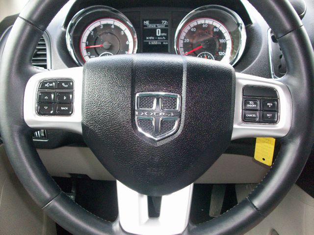 Dodge Grand Caravan 2012 photo 11