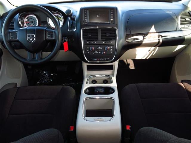 Dodge Grand Caravan 2012 photo 1