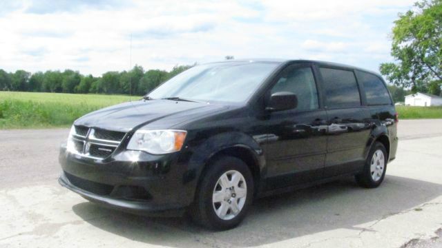 Dodge Grand Caravan 2012 photo 3