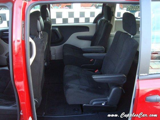 Dodge Grand Caravan 2012 photo 1