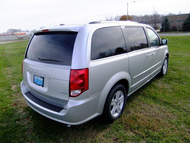 Dodge Grand Caravan 2012 photo 2