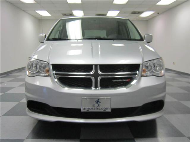 Dodge Grand Caravan 2012 photo 3