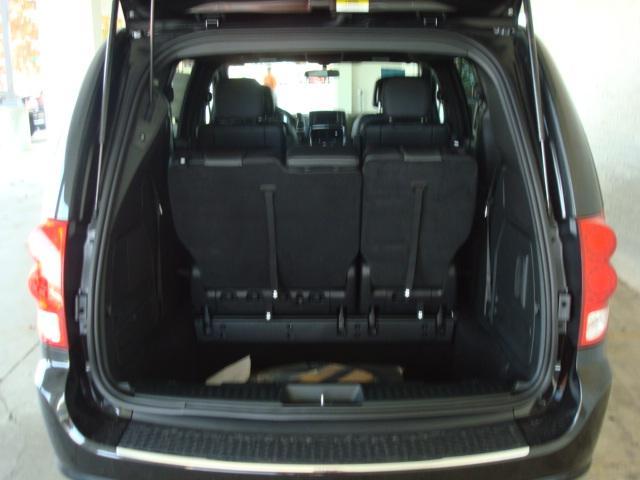 Dodge Grand Caravan 2012 photo 1