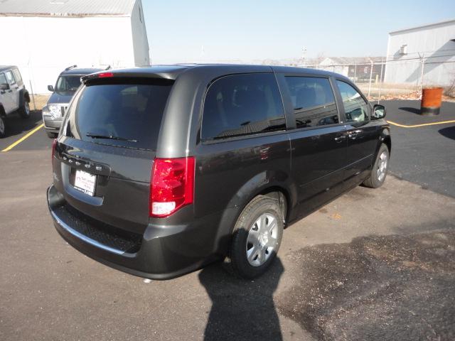 Dodge Grand Caravan 2012 photo 2