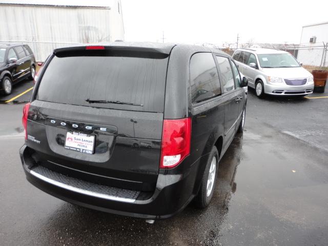 Dodge Grand Caravan 2012 photo 1