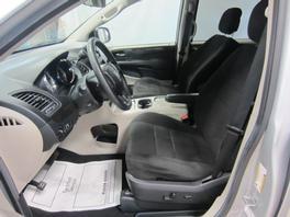 Dodge Grand Caravan 2012 photo 3