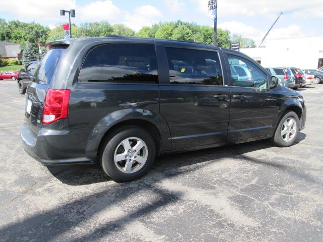 Dodge Grand Caravan 2012 photo 3