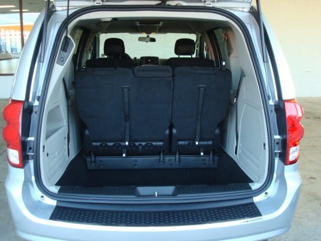 Dodge Grand Caravan 2012 photo 2