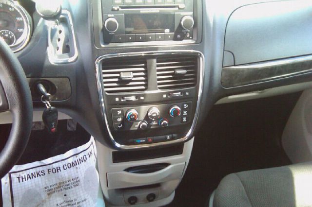 Dodge Grand Caravan 2012 photo 7