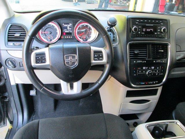 Dodge Grand Caravan 2012 photo 7