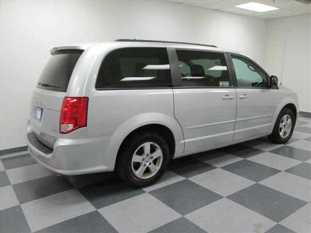 Dodge Grand Caravan 2012 photo 8