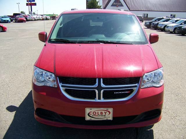 Dodge Grand Caravan 2012 photo 2