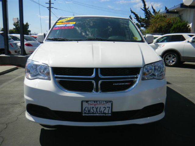 Dodge Grand Caravan 2012 photo 3