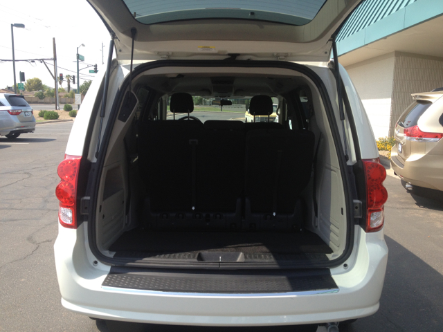 Dodge Grand Caravan 2012 photo 4