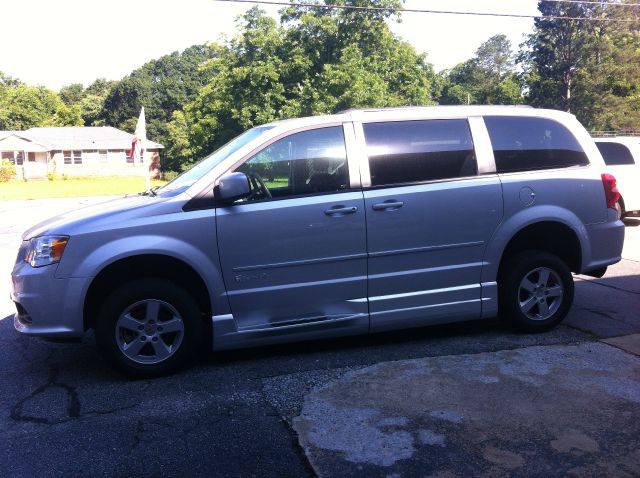 Dodge Grand Caravan 2012 photo 1