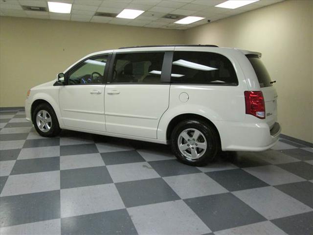 Dodge Grand Caravan 2012 photo 1