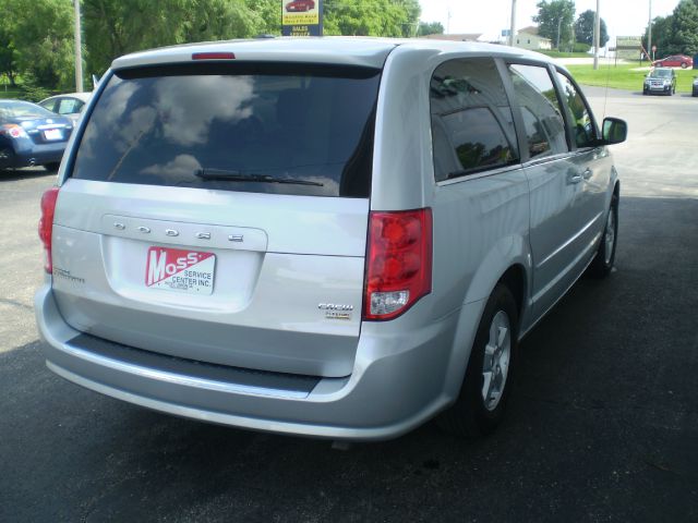 Dodge Grand Caravan 2012 photo 3