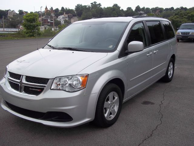 Dodge Grand Caravan 2012 photo 2