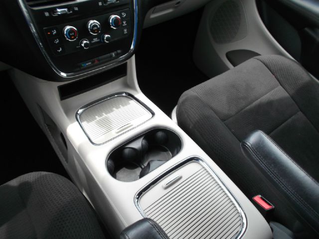 Dodge Grand Caravan 2012 photo 12