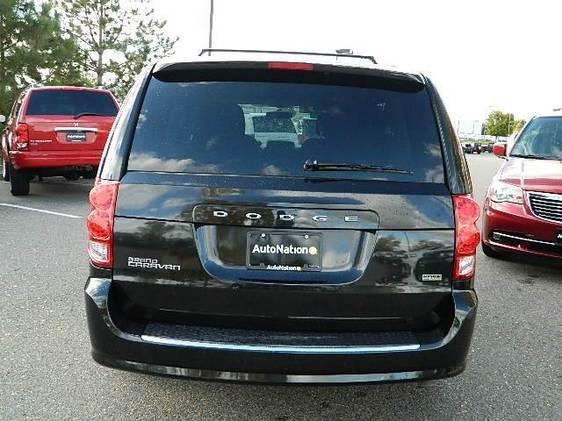 Dodge Grand Caravan 2012 photo 3