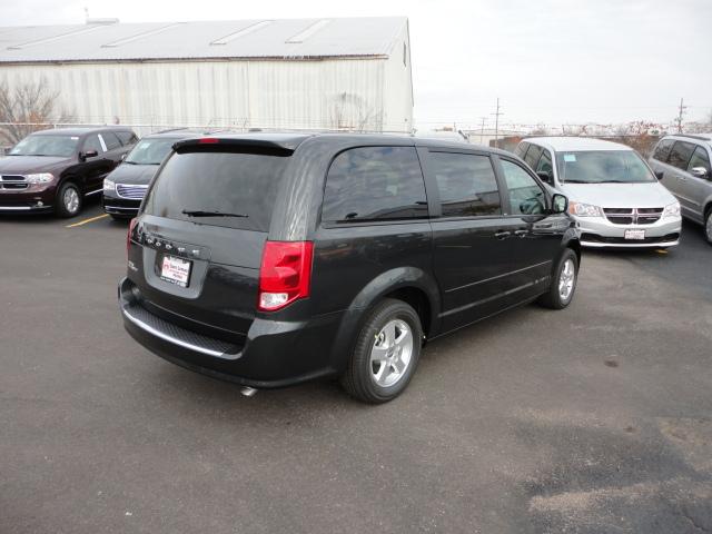 Dodge Grand Caravan 2012 photo 2