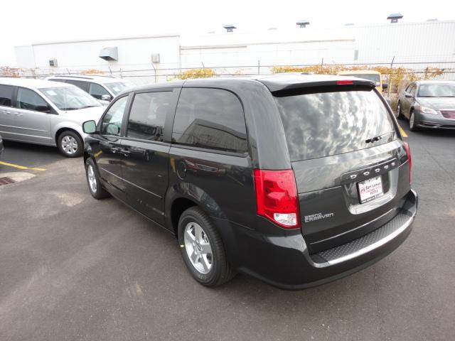 Dodge Grand Caravan 2012 photo 4