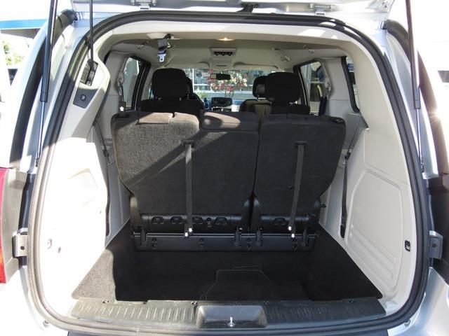 Dodge Grand Caravan 2012 photo 11