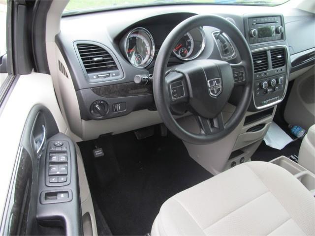 Dodge Grand Caravan 2012 photo 21