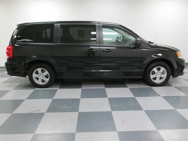 Dodge Grand Caravan 2013 photo 1