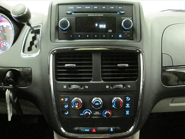 Dodge Grand Caravan 2013 photo 2